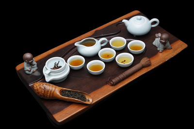 茶具與光影 靜物攝影中的茶韻流轉(zhuǎn)