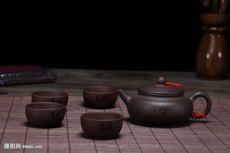 紫砂壺茶具 傳統(tǒng)與藝術(shù)的完美交融
